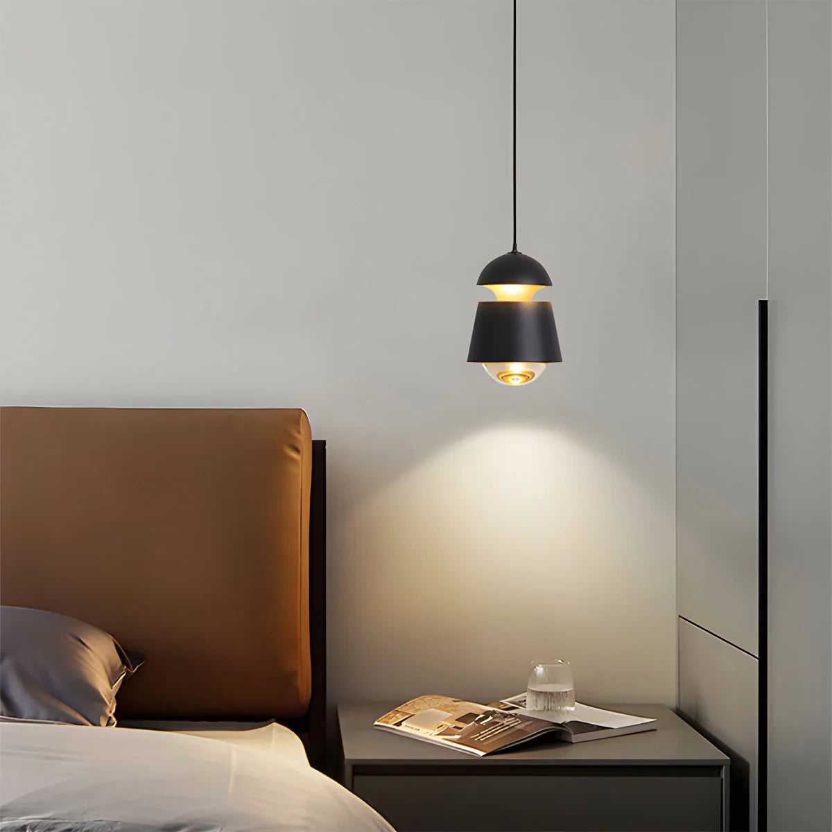 Modern pendant light made of stainless steel in silver, featuring a circular shape with a diameter of 40 cm. Ideal for contemporary dining areas. 7