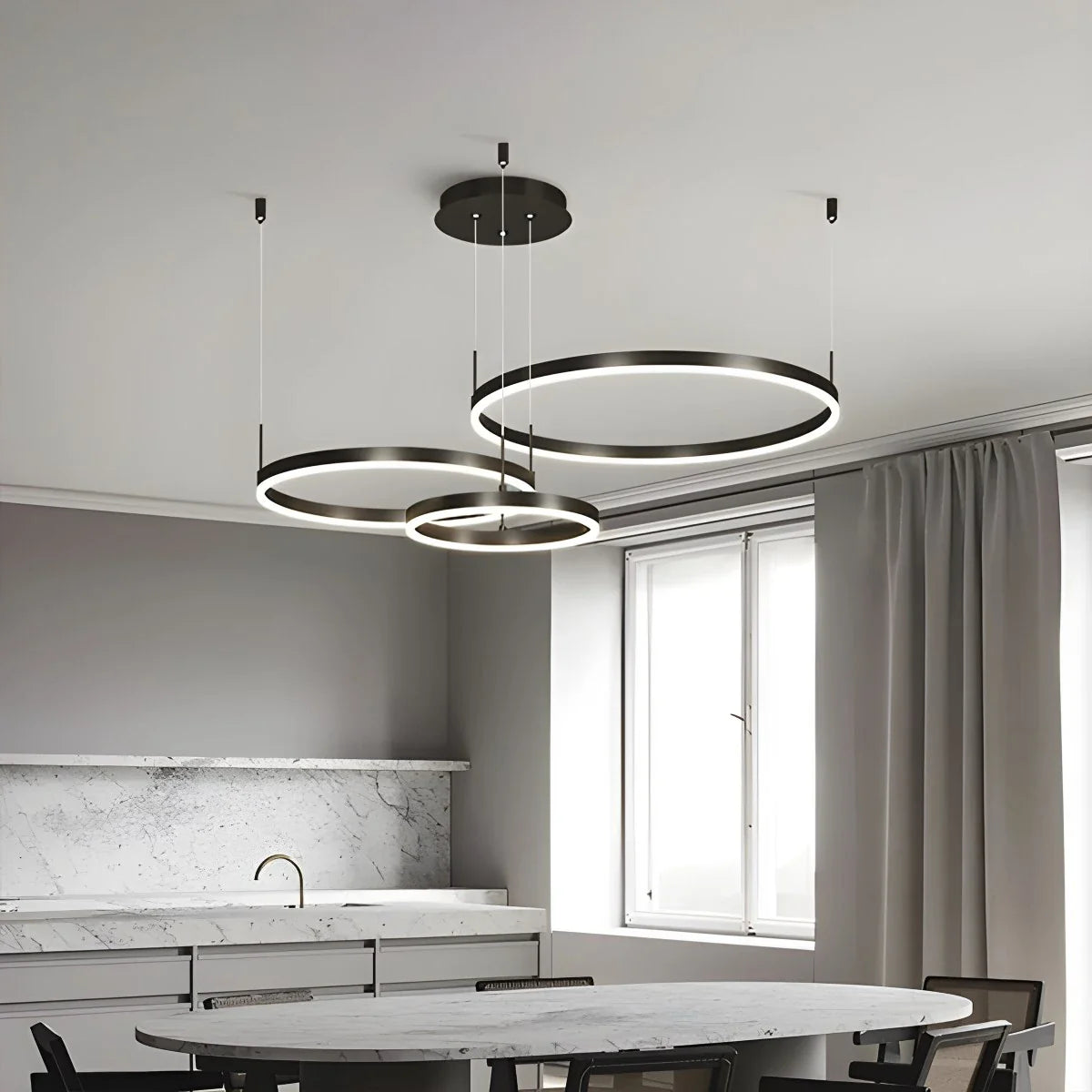 Minimalist pendant light made of metal and acrylic, in white, with a diameter of 60 cm, ideal for dining and living rooms. 6