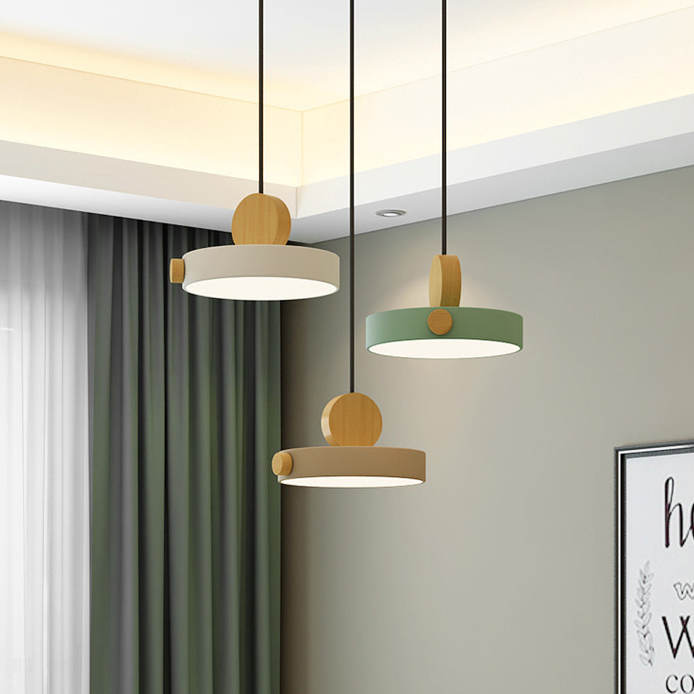 A pendant light made of iron and wood in natural colors, featuring a round shape with a diameter of 30 cm, ideal for modern Scandinavian interiors. 2