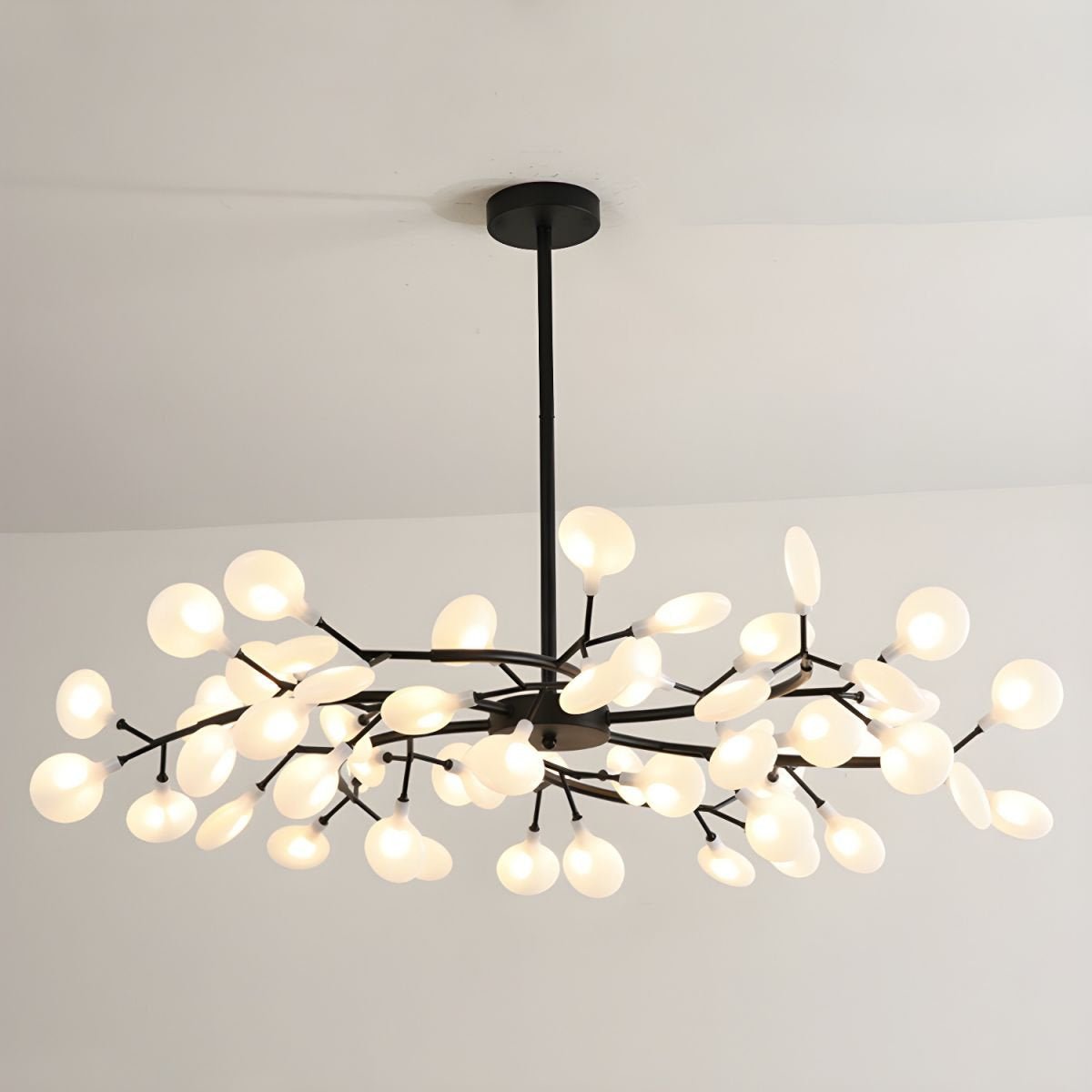 Elegant pendant light in white metal, 60 cm diameter, perfect for dining rooms and living spaces. Its modern design enhances any decor. 10