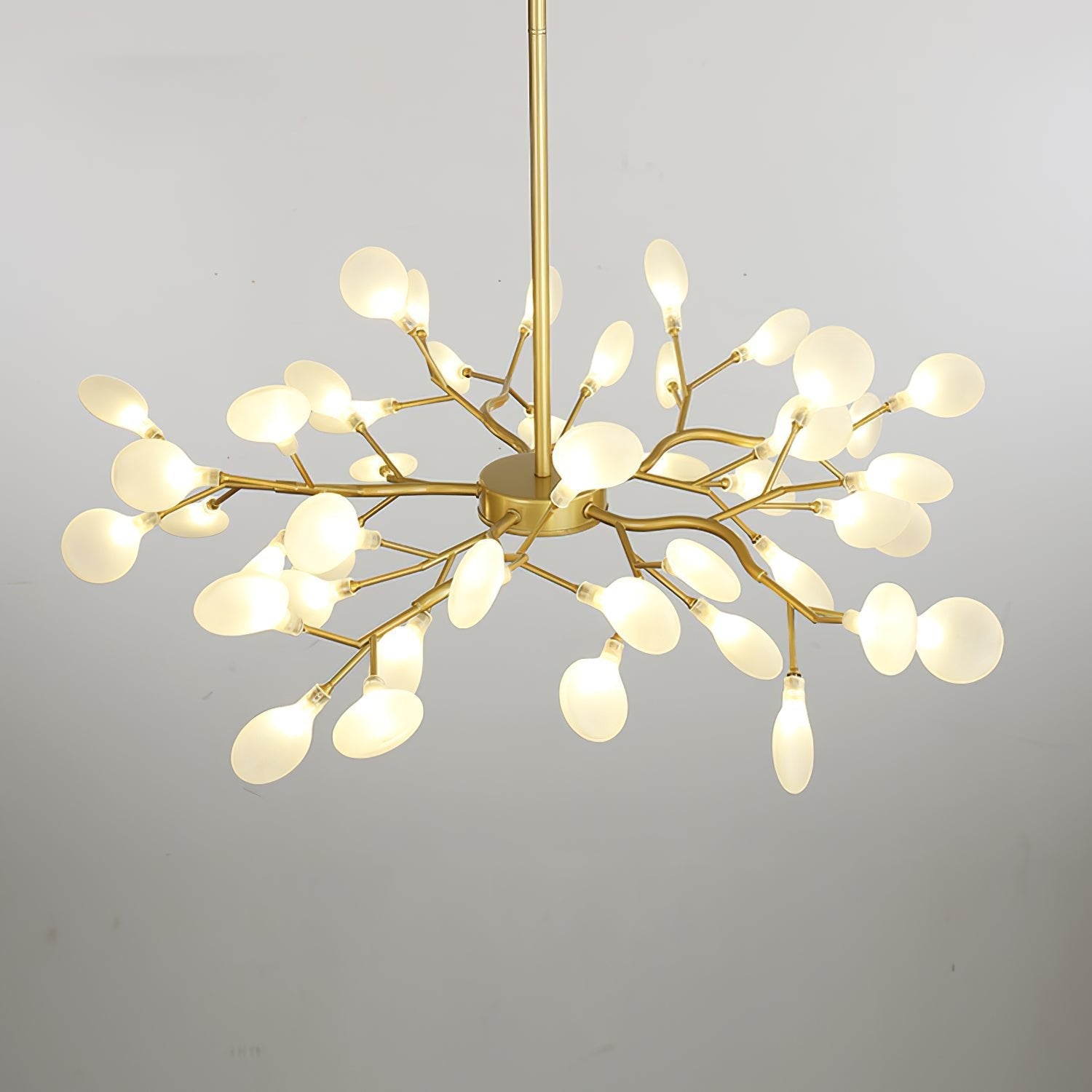 White metal pendant light with a diameter of 60 cm, featuring an elegant modern design suitable for dining rooms and living rooms. 8