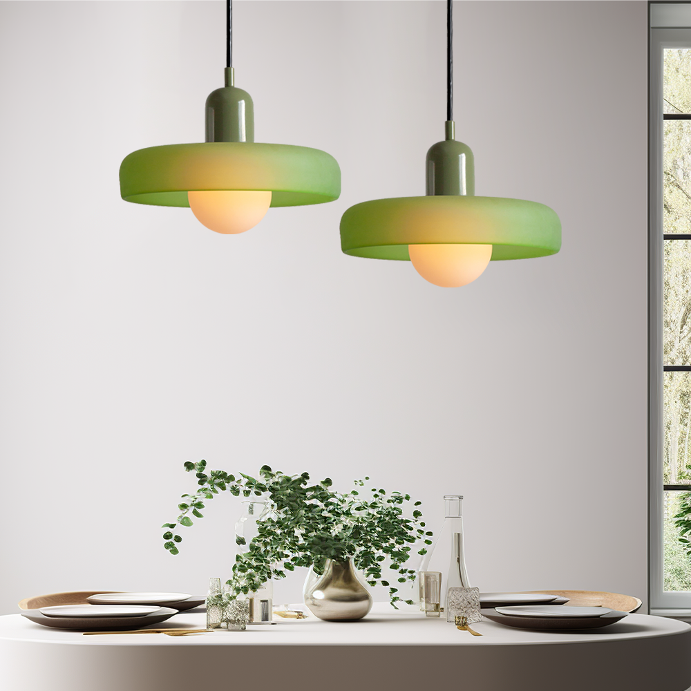Colorful glass pendant light in a retro design, featuring a G9 socket. Ideal for living rooms or dining areas. 34