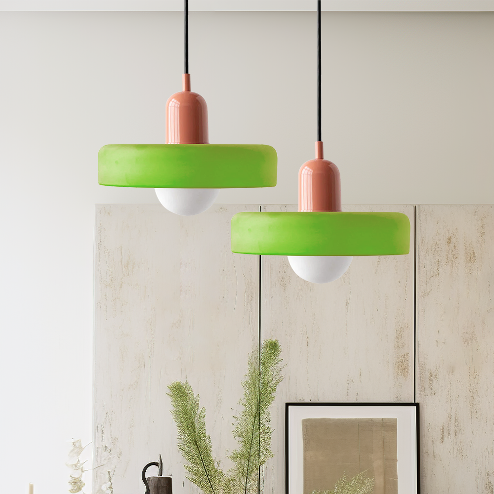 Colorful glass pendant light in a retro design, featuring a G9 bulb socket. Ideal for dining rooms or modern living spaces. 7