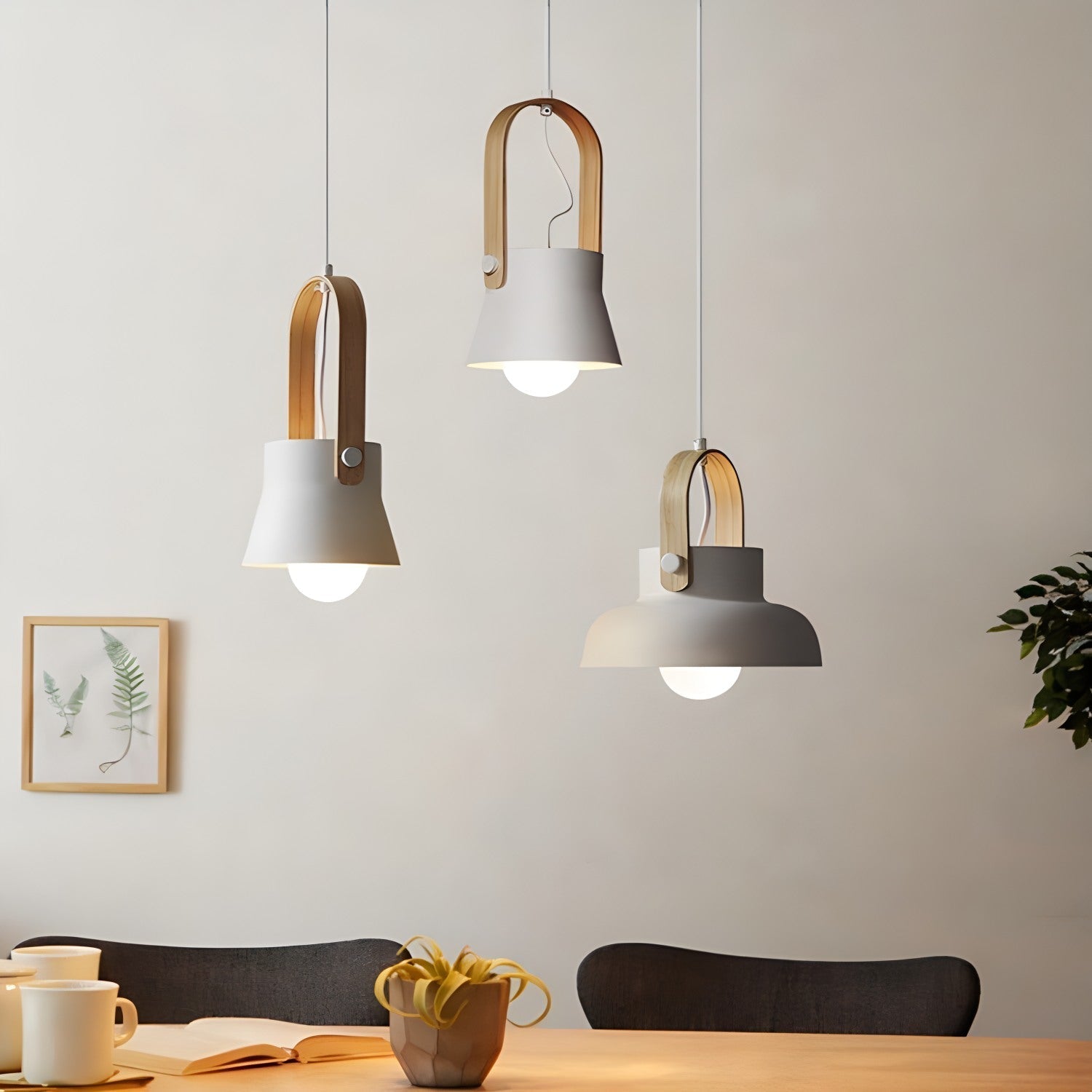A 30 cm round pendant light made of white wood, featuring a Scandinavian design, ideal for dining rooms and living spaces. 7