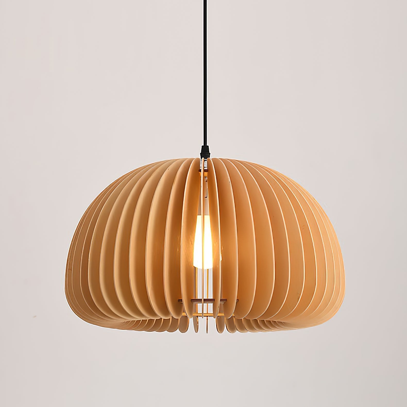Modern pendant light made of natural wood, featuring a 40 cm diameter. Ideal for enhancing the ambiance in dining and living rooms. 9