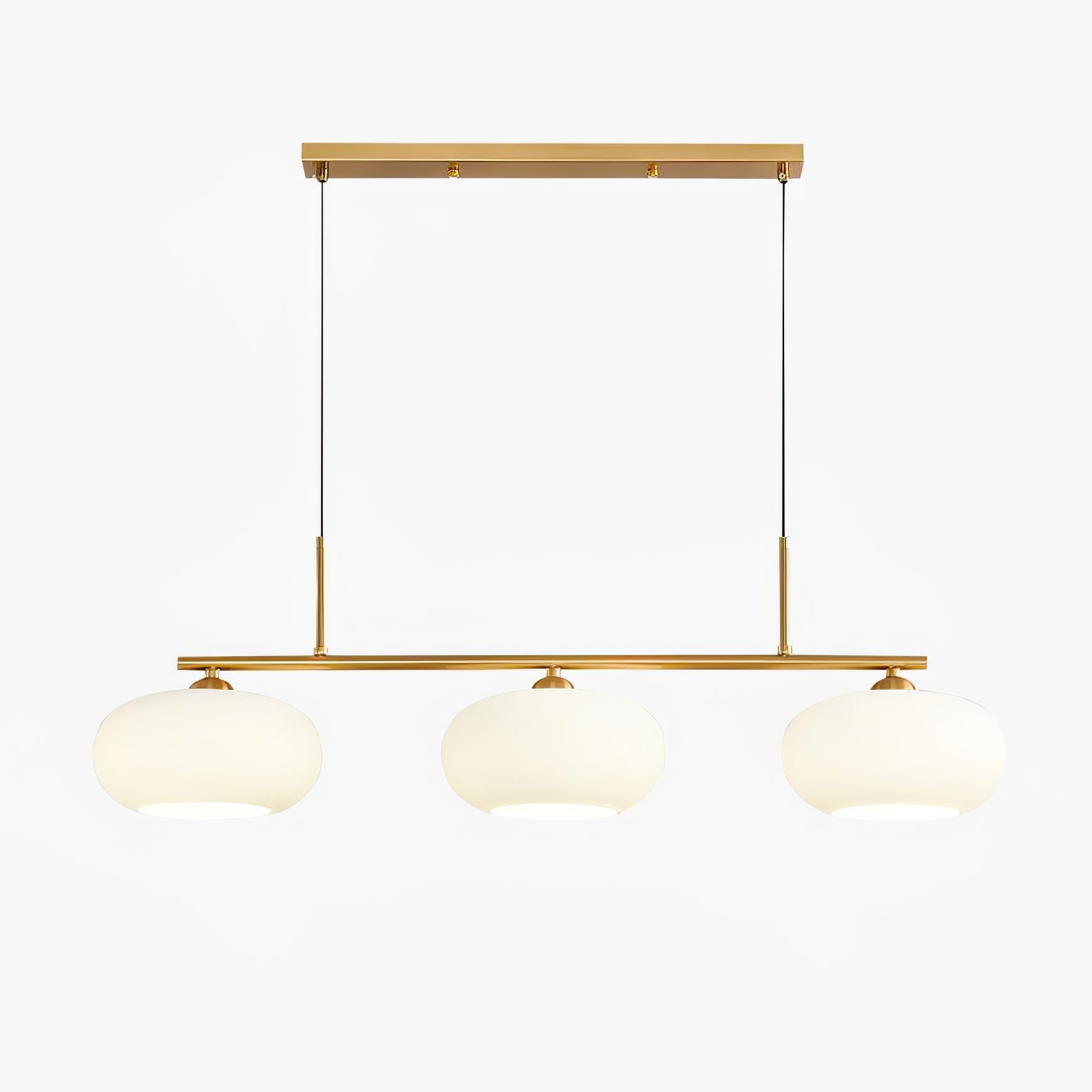 Modern pendant light made of metal in a gold finish, measuring 98 cm. Ideal for dining rooms or kitchen islands. 1