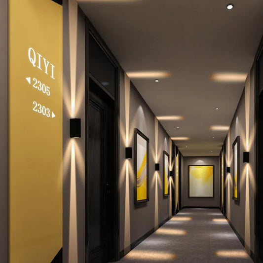 Wandlampe Modern - Außenleuchte - Eloxiertes Aluminium - IP65 Schutz