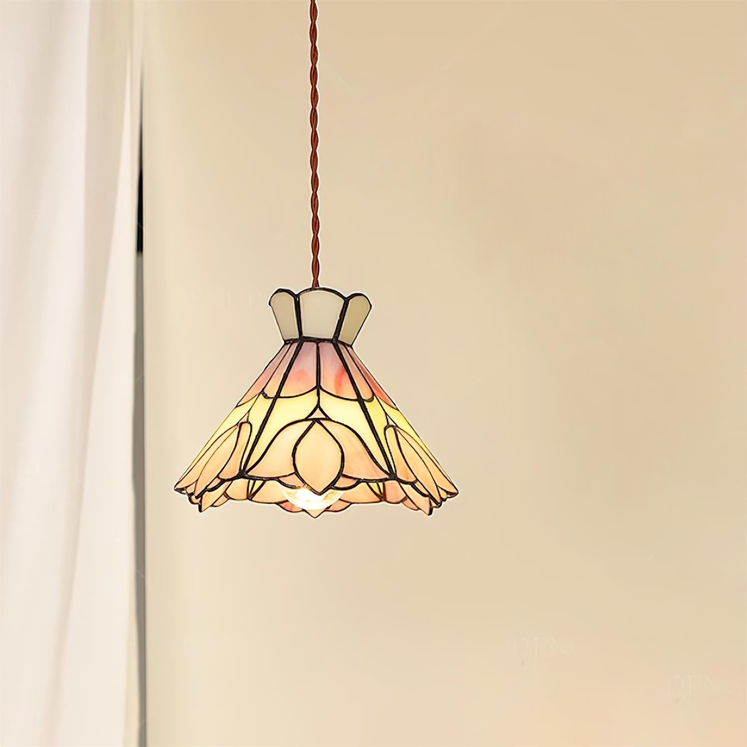 Elegant pendant light featuring a floral design in glass and metal, with a gold, beige, and pink color palette. Measures 40 cm in diameter, 8