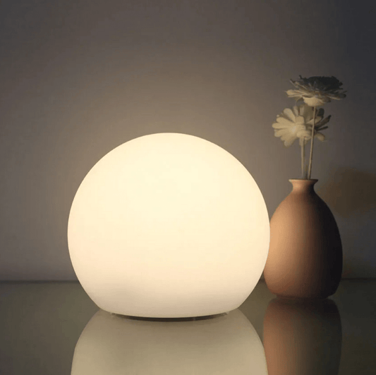 SphereGlow Tischlampe – LED – Farbwechsel – Kompakt – Modernes Design für Stilvolle Akzente