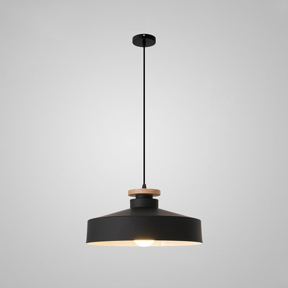 Modern pendant light made from wood and aluminum in black, featuring a 30 cm diameter, ideal for contemporary living spaces. 2